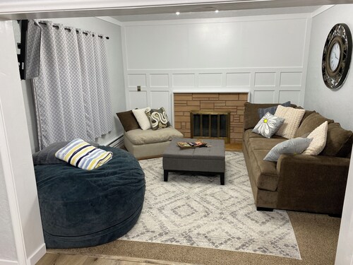 2-Bed, 1-Bath Quiet Home near MTB trails, city parks, ATV Trails, National Parks