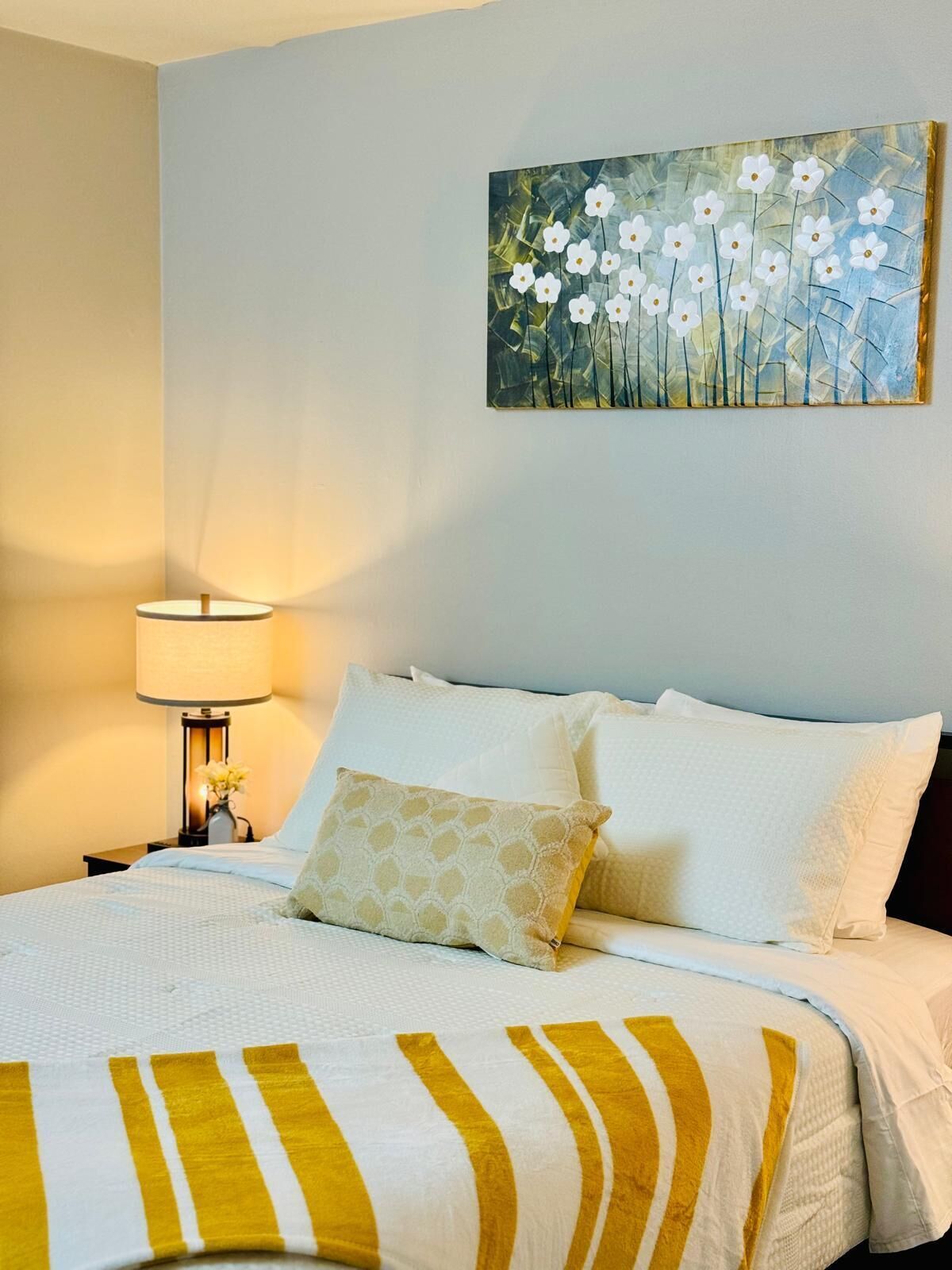 2 chambres, fer et planche à repasser, Wi-Fi, draps fournis