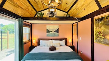 1 bedroom, free WiFi, bed sheets