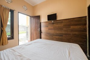 Room - Pelangi Homestay RedPartner (Bali)