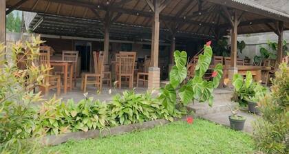 Pelangi Homestay RedPartner