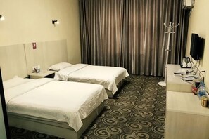 Unclassified image, 3 of 44, button - Civil rights Holiday Inn (Minquan)
