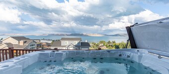 Pet Friendly • Volleyball • Arcades • Hot Tub