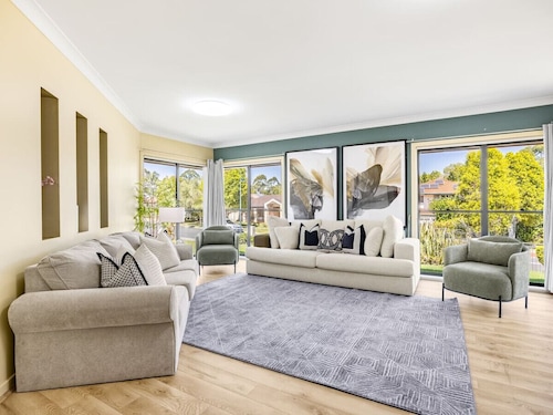 Bauhaus Design 5 Bedrooms Home at Carindale