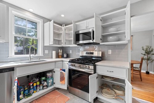 Minutes from UofR- Large 3BDRM!