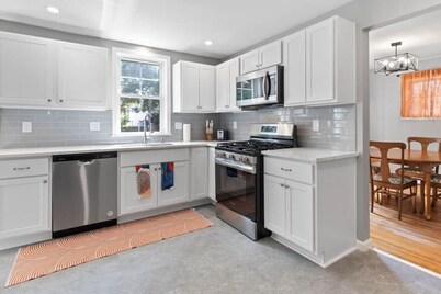 Minutes from UofR- Large 3BDRM!