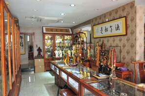 Unclassified image, 5 of 19, button - Jiuhuashan Xincai Mountain Villa (Qingyang)
