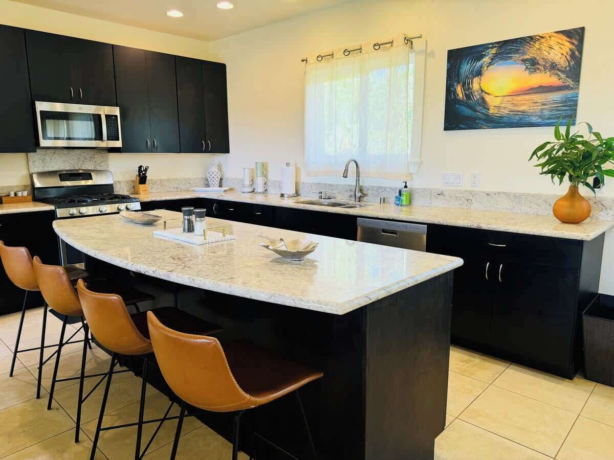 冰箱、微波炉、烤箱、炉灶