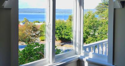 Bay Vista Cottage by the BnB Collection
