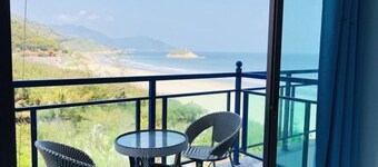 Jiaoyi Seaview Hotel