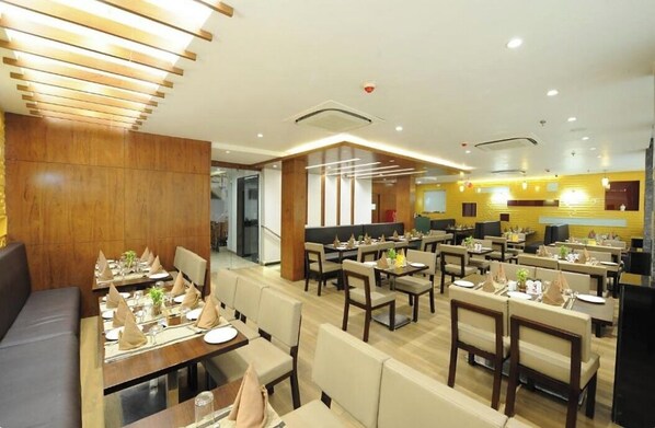 Restaurant - Abode By Aliste Hotels Amritsar (Amritsar)