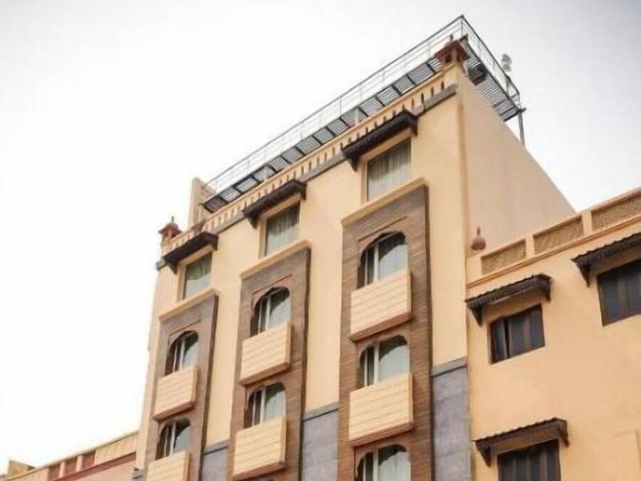 Fachada de la propiedad