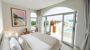Double Room, 1 King Bed, Pool View | Minibar, in-room safe, desk, laptop workspace - Two Palms Bingin (Pecatu)