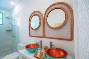 Room - Loccal Collection Hotel Komodo (Labuan Bajo)