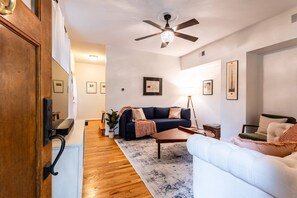 TV - 2026 Commissioning Week Promo: Book 6 Nights, Get the 7th Free (Annapolis)