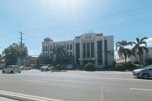 Unclassified image, 5 of 18, button - Bliss Hotel San Fernando Pampanga City (San Fernando)