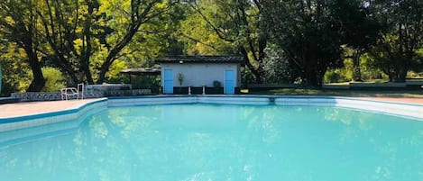 Alberca al aire libre