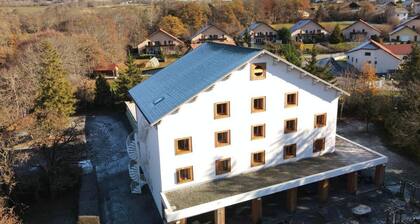 Logis Hotel La Cremaillere St Bonnet