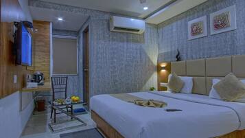 In-room safe, blackout curtains, soundproofing, iron/ironing board