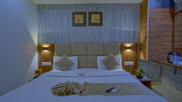 In-room safe, blackout curtains, soundproofing, iron/ironing board