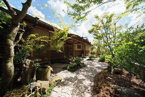住宿正面
