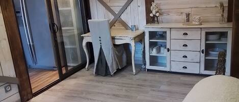 1 bedroom, desk, iron/ironing board, WiFi