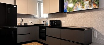 Spacious 3-bedroom apartment in marvelous Netanya with AC, WiFi