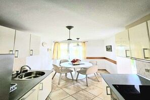 Fridge, oven, stovetop, dishwasher - Green Terrace Apartment I (Dubrovnik)