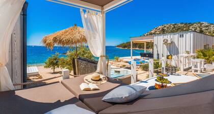 BUQEZ ECO RESORT - Villa 18 - Beachfront