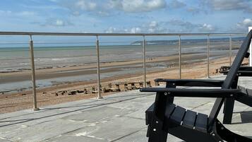 Sun-loungers