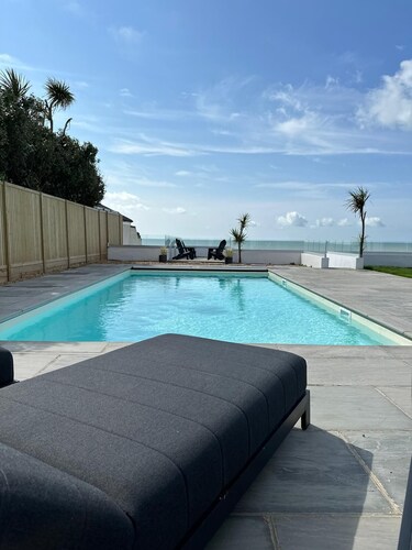 Stunning 8 bed Seaside Villa, Pool, Cinema, Bar, Private Beach. Sleeps 17