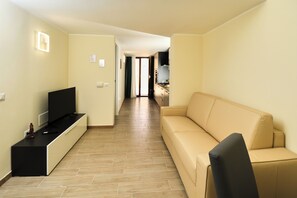 Căn hộ dành cho gia đình | Khu phòng khách | TV màn hình phẳng