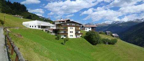 Esterni