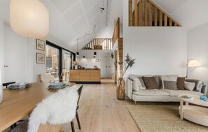 TV - Beautiful home in Skagen with WiFi (Skagen)