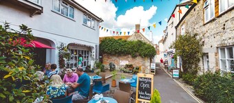 Cosy One Bedroom Cottage In Yarmouth (Discounted Ferry Available)