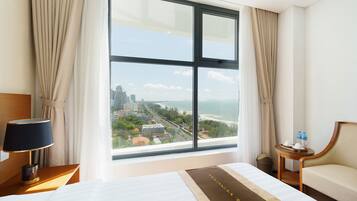 Deluxe Twin Room, Partial Ocean View