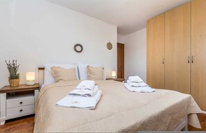 House | 3 bedrooms - Holiday House Casa D Oro (Malinska-Dubasnica)