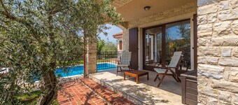 Holiday House Casa D Oro
