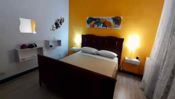 3 bedrooms, free WiFi, bed sheets