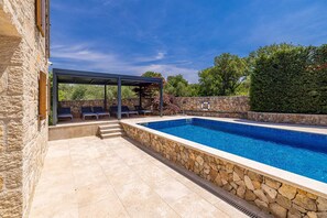 3 bedrooms - Villa Gita in Malinska (Malinska-Dubasnica)