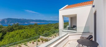 Villa Verena With Heated Pool