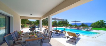 Villa Magnifica in Pinezici