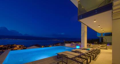 Villa Majestic With Sauna and Beautiful Views