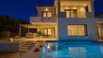 Villa | 4 Schlafzimmer
