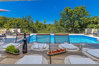 Villa Meraviglia With Private Pool