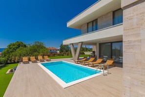 Villa | 3 bedrooms - Villa Vista With Private Pool and Sauna (Krk)
