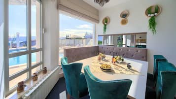 Biệt thự | 5 phòng ngủ