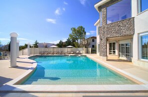 Villa | 5 bedrooms - Villa Piano With sea View (Krk)
