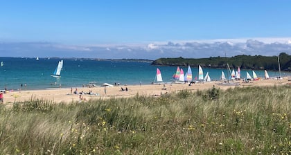 House close to the sea with large garden and direct access to the GR34