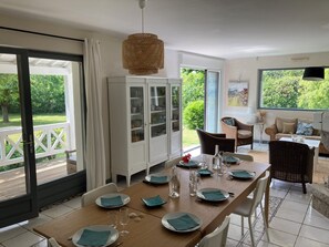 تناول الطعام